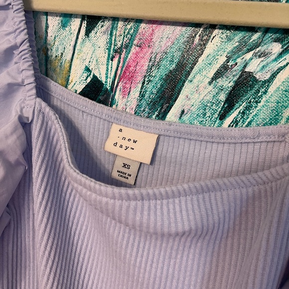 Women’s Ruffle Top - Picture 4 of 5